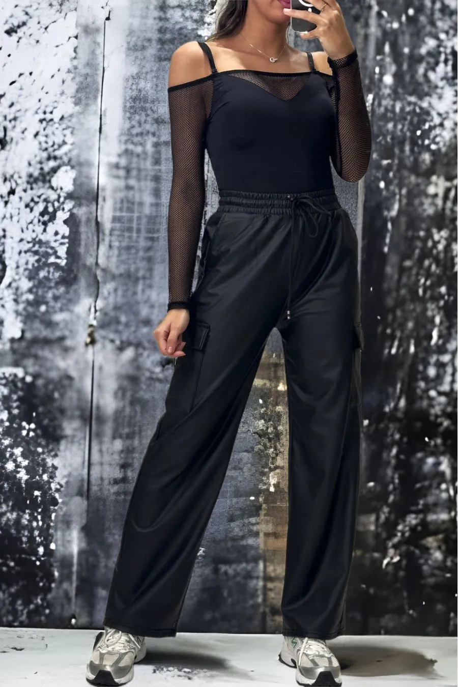 Pantalon treillis palazzo en simili noir molletonné