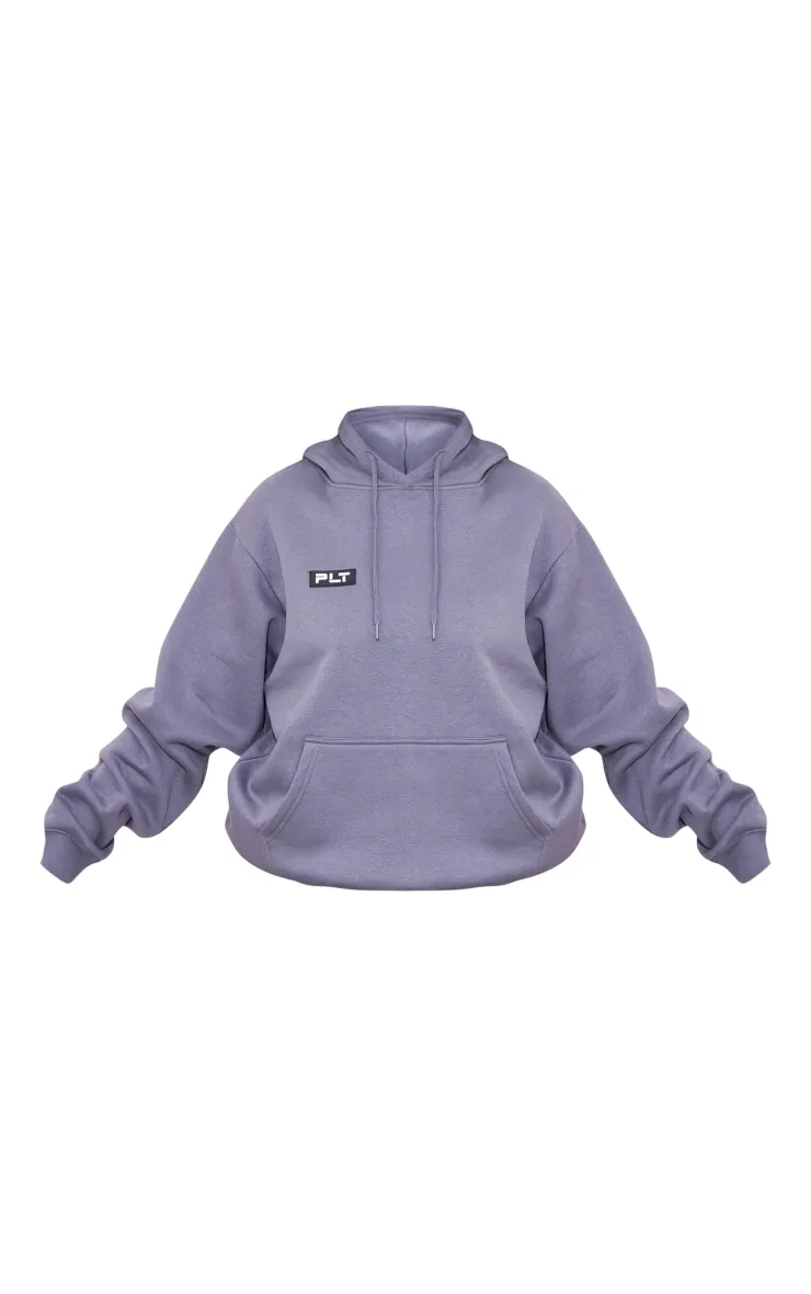 PRETTYLITTLETHING Plus Hoodie oversize gris anthracite à détail badge logo