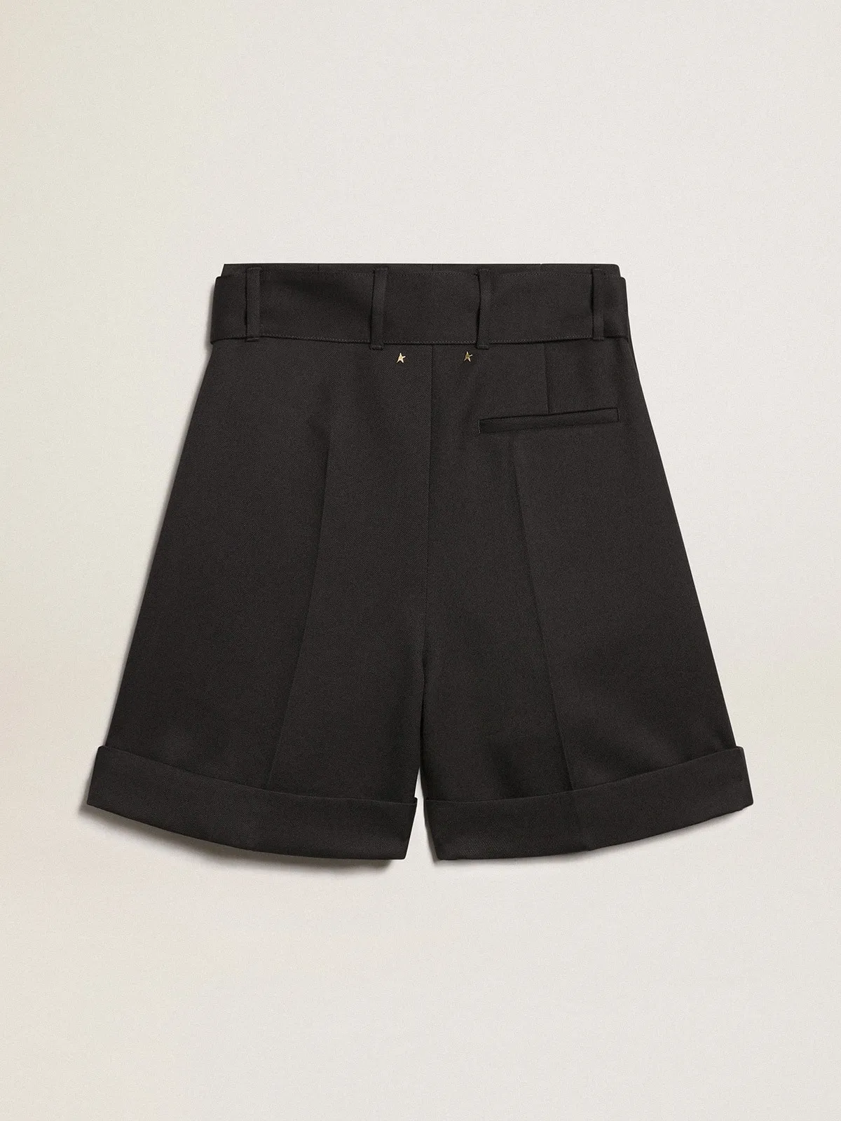 Short femme en gabardine de laine noire avec ceinture à la taille | Golden Goose